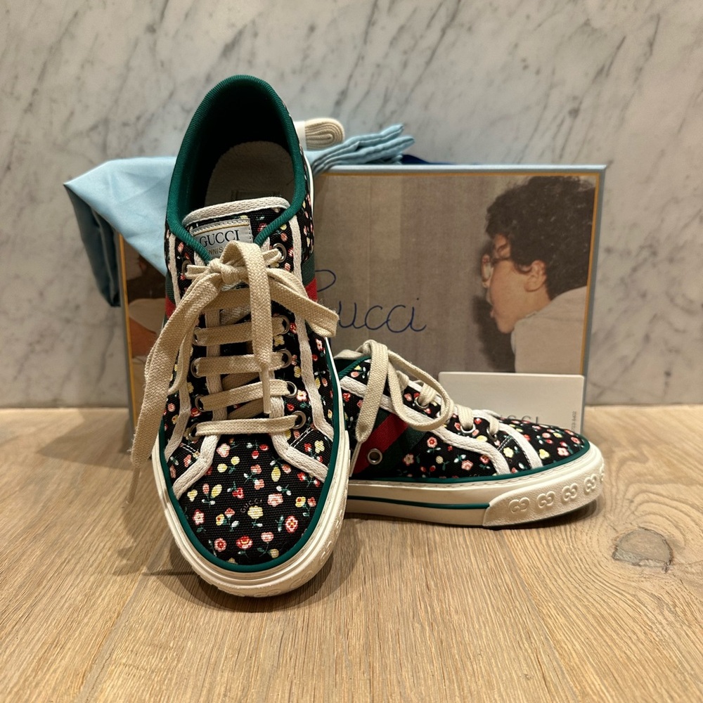 Gucci 1977 Tennis Sepang Holly Black Floral Sneakers